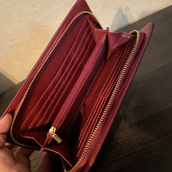 Wallet - Picture 2 of 3